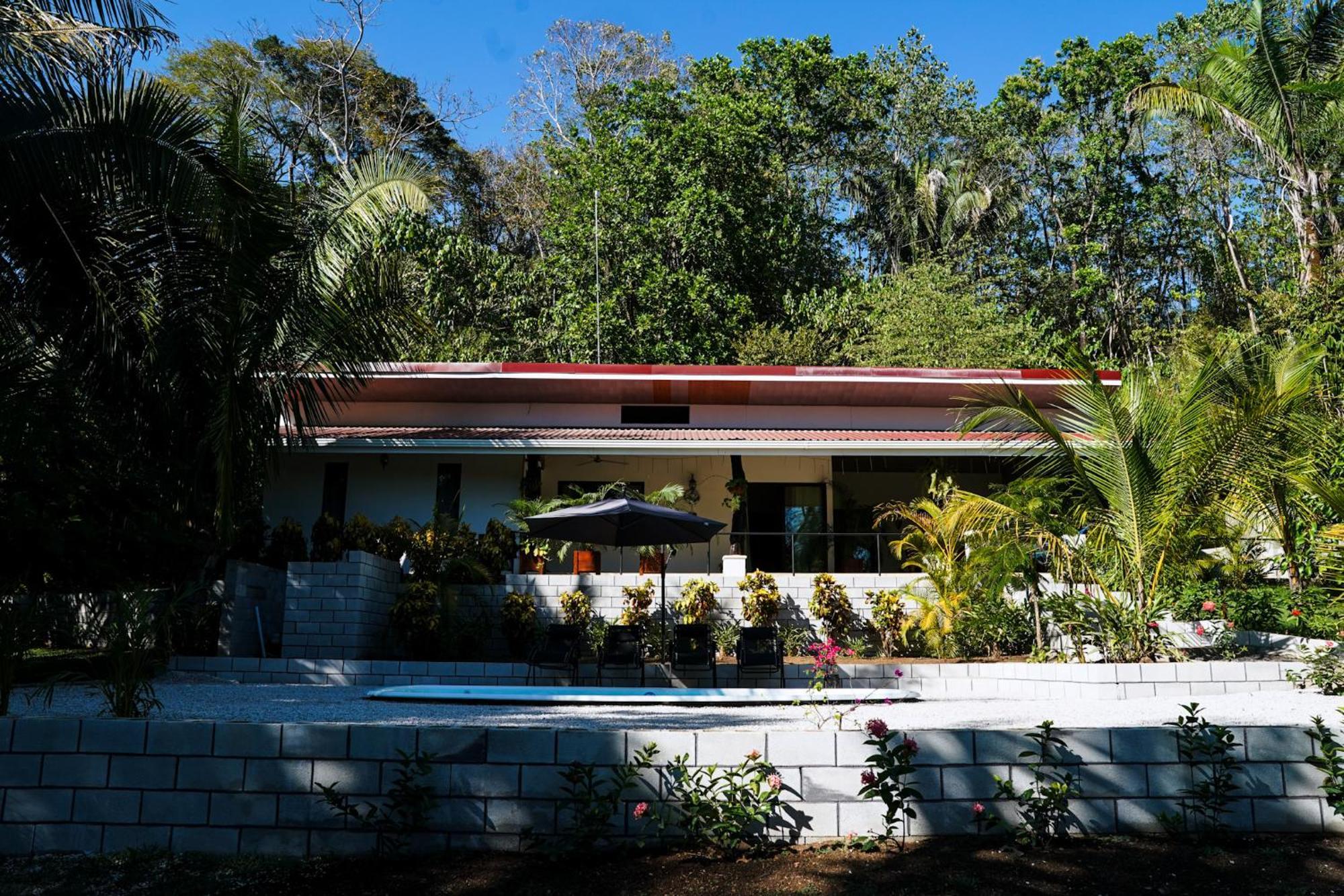 House In The Palm Forest Puerto Carrillo Exteriör bild
